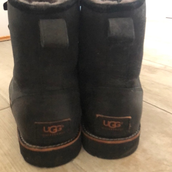 Ugg Boots Size 10 (Men’s) - Picture 3 of 5